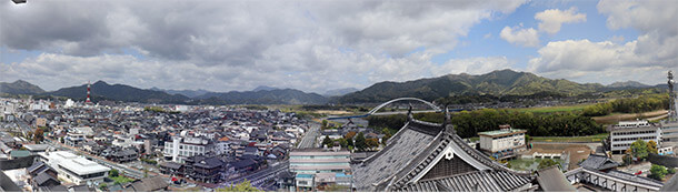 福知山城からの景色がパノラマ写真に