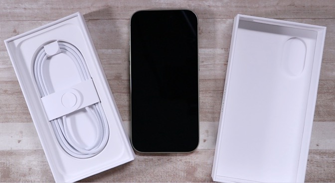  iPhone の付属品
